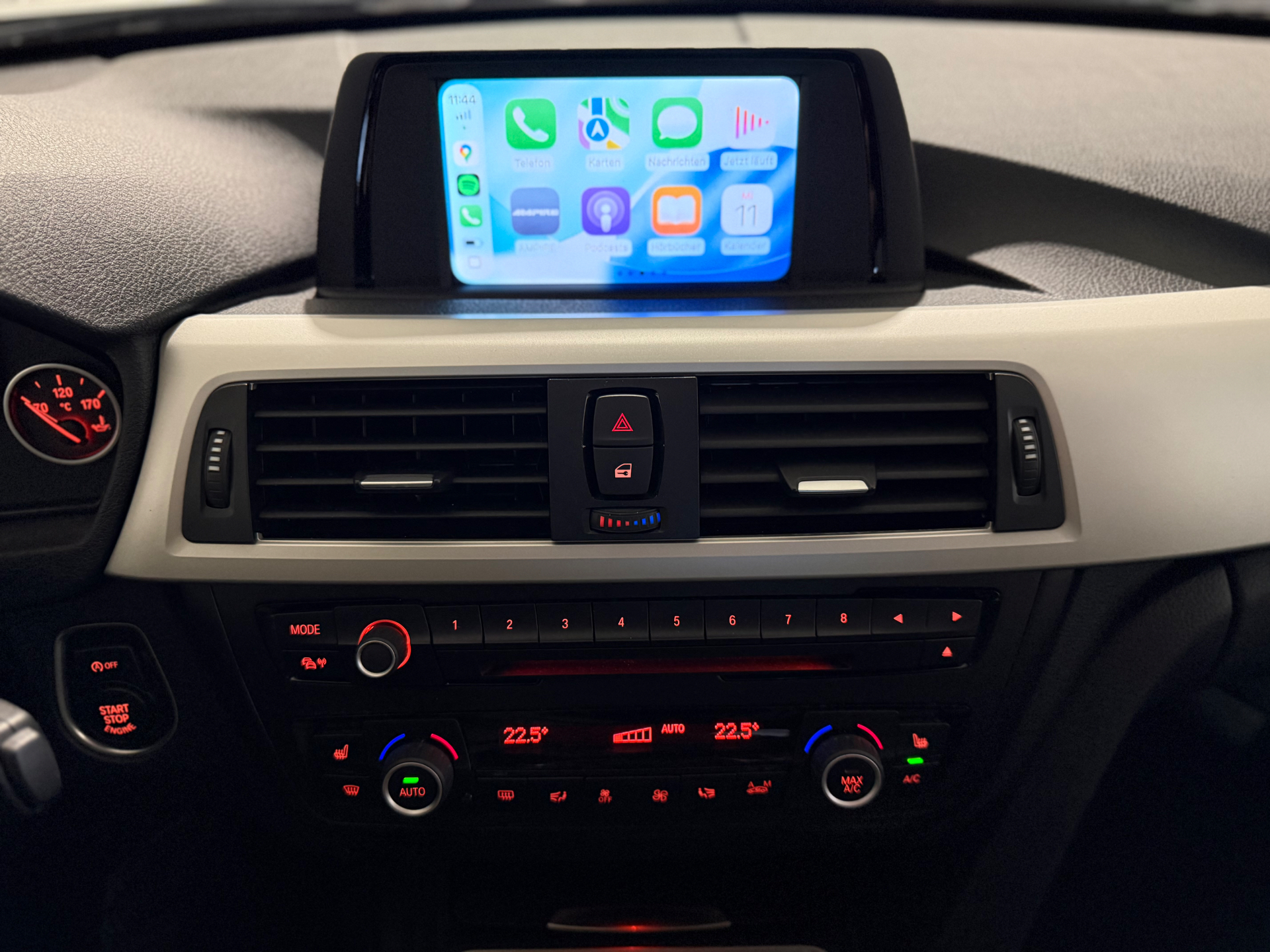 Apple CarPlay & Android Auto